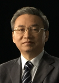 李  迅